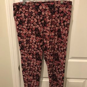 LulaRoe - Tall and Curvy Leggings